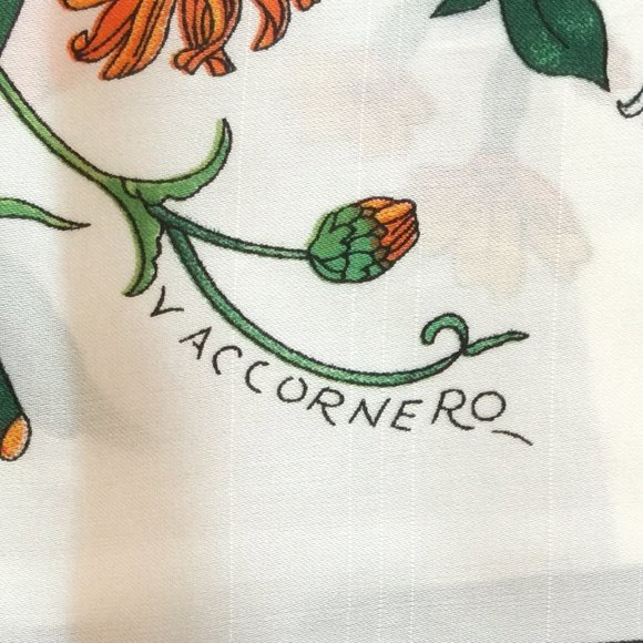 GUCCI FLORA SNAKE PRINT SILK SCARF-NWT - Picture 4 of 7